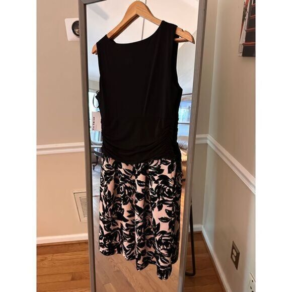 Enfocus Women's Size 14 Fit and Flare Cocktail Dress - Picture 3 of 4